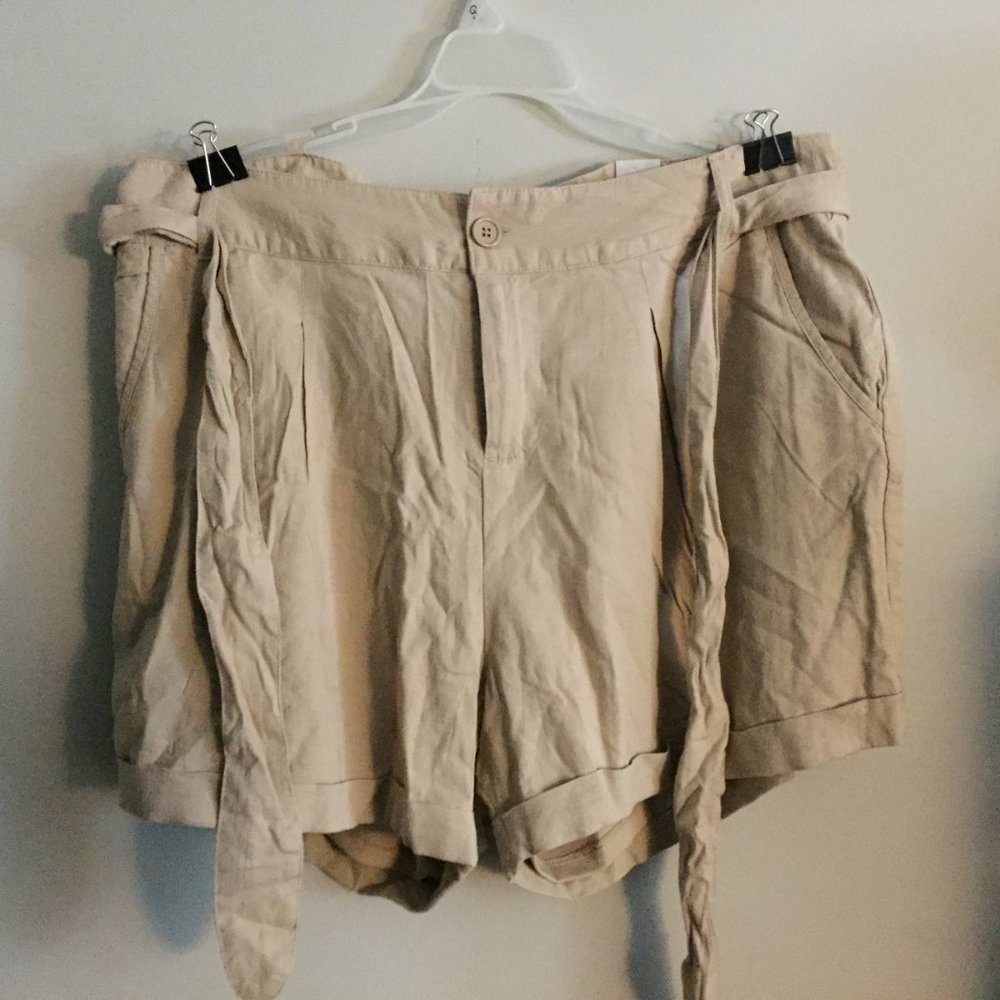 NWT Torrid Beige Linen Self-Tie Shorts - Picture 8 of 8